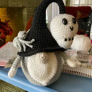Crochet skull detail on black Halloween gnome witch hat